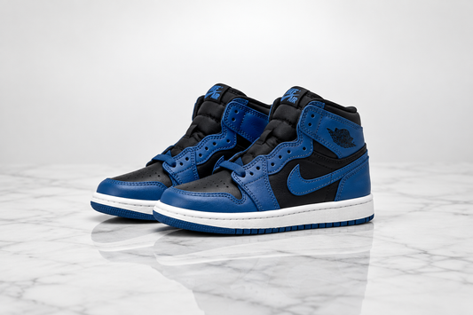 Editorial Jordan 1 Retro High Dark Marina Blue sneaker image